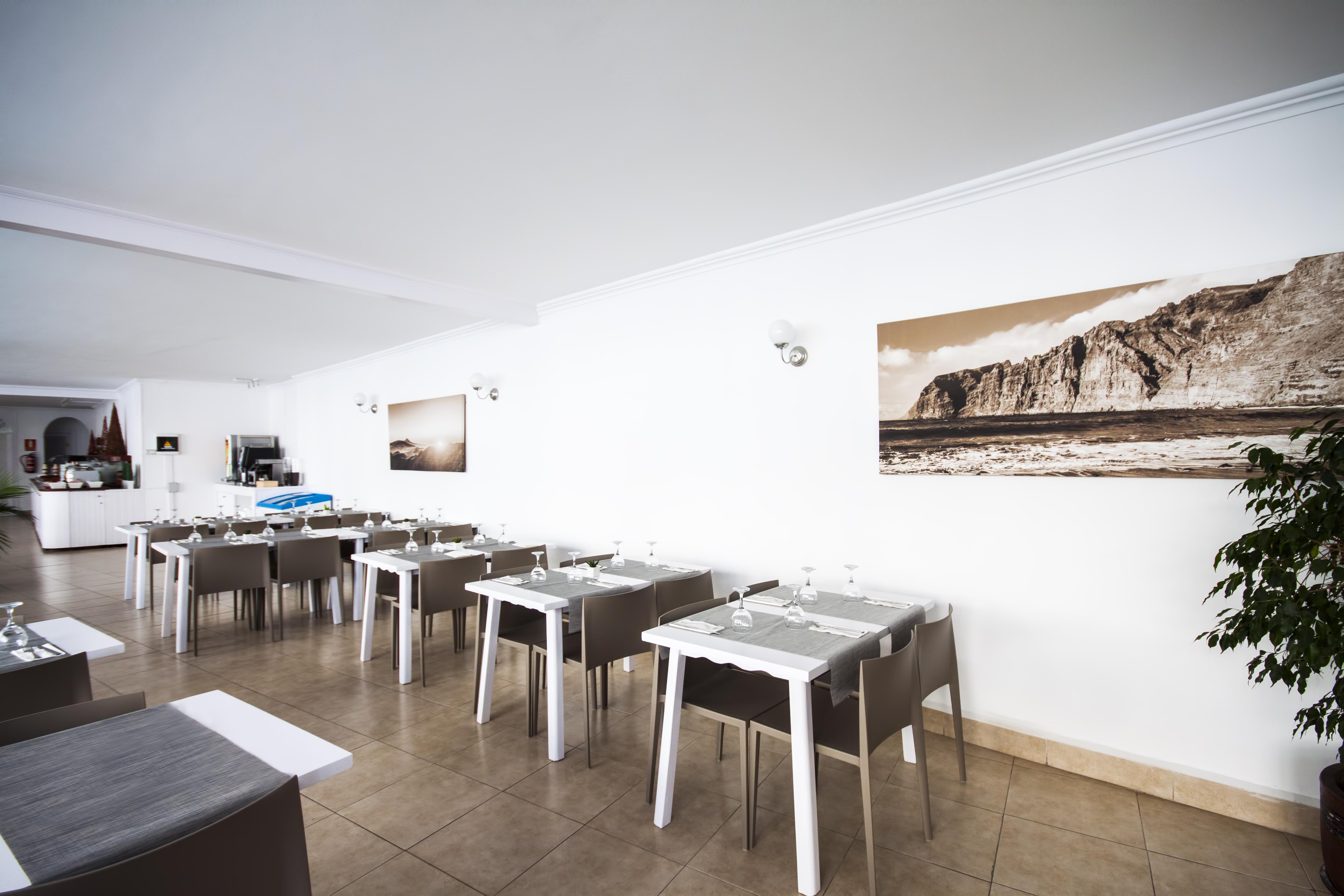 Vigilia Park Aparthotel Puerto de Santiago  Exterior photo