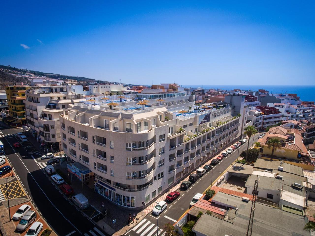 Vigilia Park Aparthotel Puerto de Santiago  Exterior photo